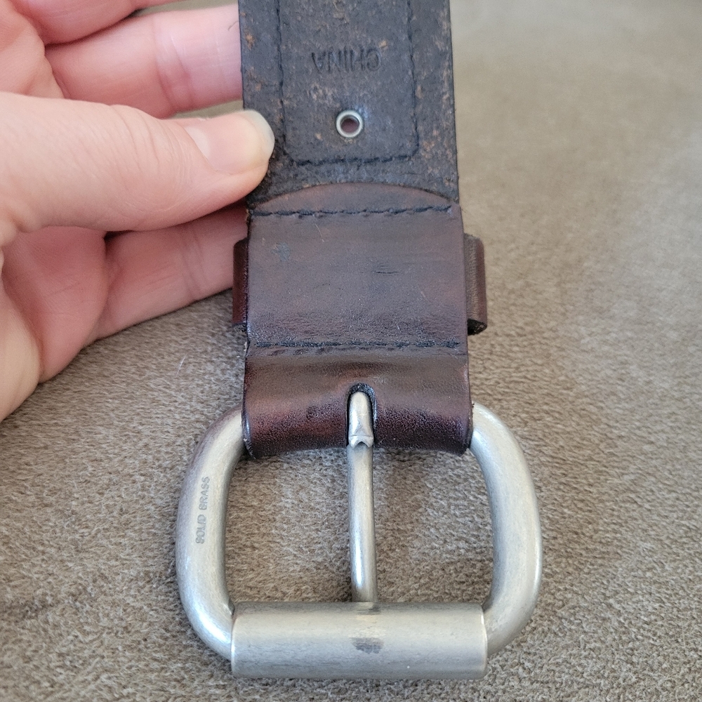 Relic Men's Brown Leather Belt with Silver-Tone Solid Brass Buckle Size 38 - Picture 4 of 9